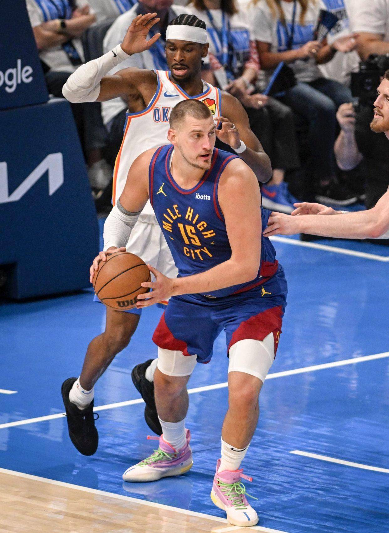 青岛男篮的 青岛男篮的