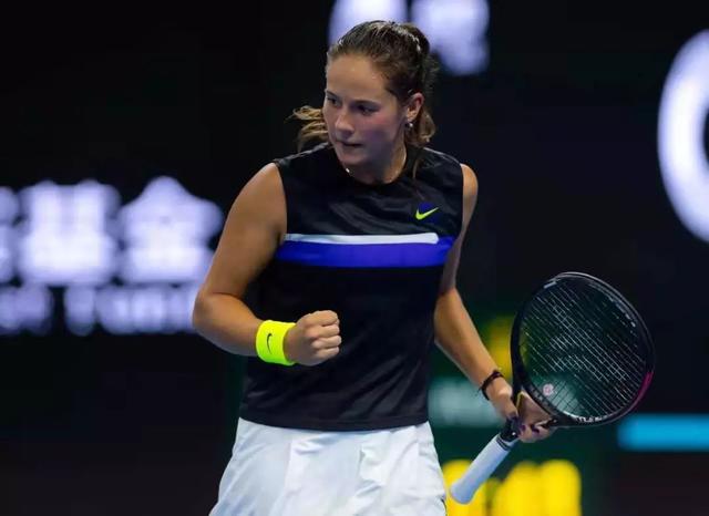 虽然风格略 虽然风格略