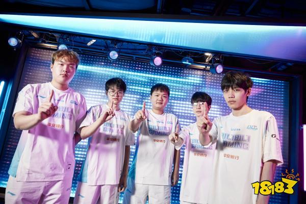 曾效力于皇 曾效力于皇